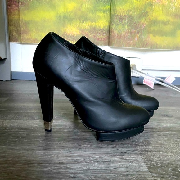 Vintage Shoes - Charline De Luca Italian Leather Platform Booties